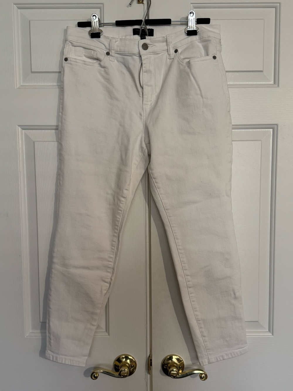 Banana Republic Factory Off-White Cropped Straight Jeans